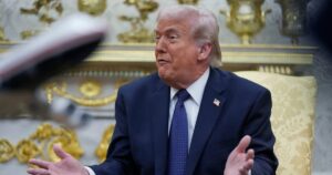 Попередження про замах на Трампа та вибухи в РФ й на окупованих територіях: головні новини ночі 10 липня 2026 року