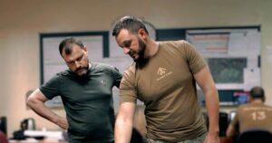 Нова тактика Росії: Чому Кремль полює на українських лідерів після замаху на Ігоря Оболєнського