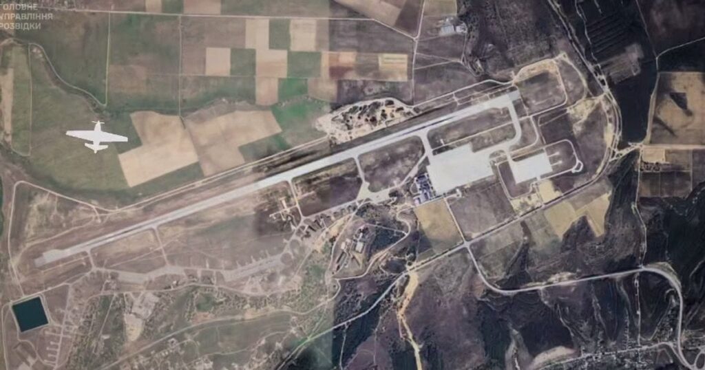 ГУР атакувало аеропорт «Бельбек» у Криму: РФ втратила дорогезний Міг-29 (ексклюзивне відео) ГУР атакувало аеропорт «Бельбек» у Криму: РФ втратила дорогезний Міг-29 (ексклюзивне відео)
