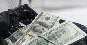 Скандал із житлом для ЗСУ: посадовець вимагав мільйони доларів за право будувати у Львові (фото)