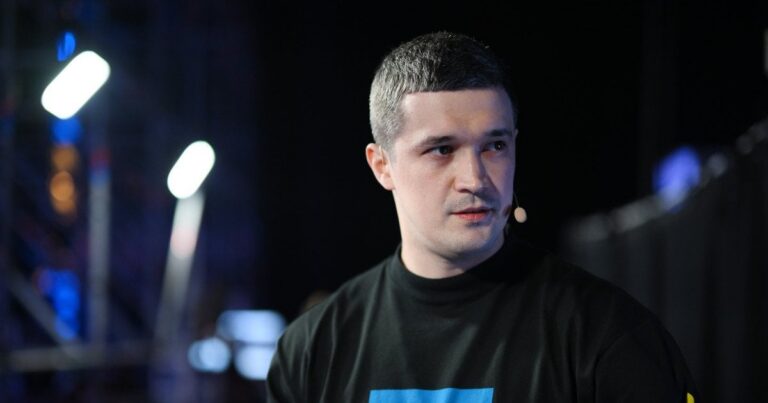 Україна веде переговори з Ілоном Маском щодо розширення використання Starlink для ураження військових об’єктів на території Росії