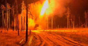 Гарячі бої на фронті: російські війська сповільнюються, але намагаються прорватися