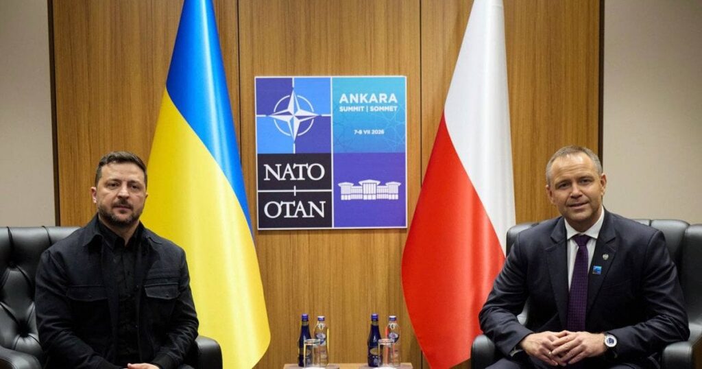 Зеленський зустрівся з Навроцьким – про що домовилися президенти — Політика Зеленський зустрівся з Навроцьким – про що домовилися президенти — Політика