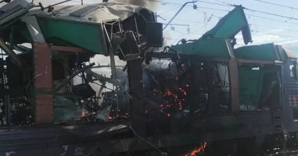 Атака РФ по пасажирському поїзду на Дніпропетровщині: Укрзалізниця розкрила поддробиці — Укрaїнa Атака РФ по пасажирському поїзду на Дніпропетровщині: Укрзалізниця розкрила поддробиці — Укрaїнa