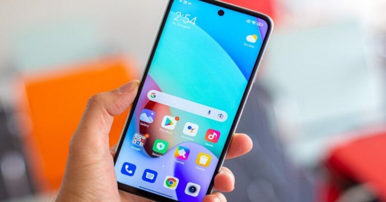 Зупинка Оновлень Безпеки: Як Захистити Ваш Смартфон від Зломів