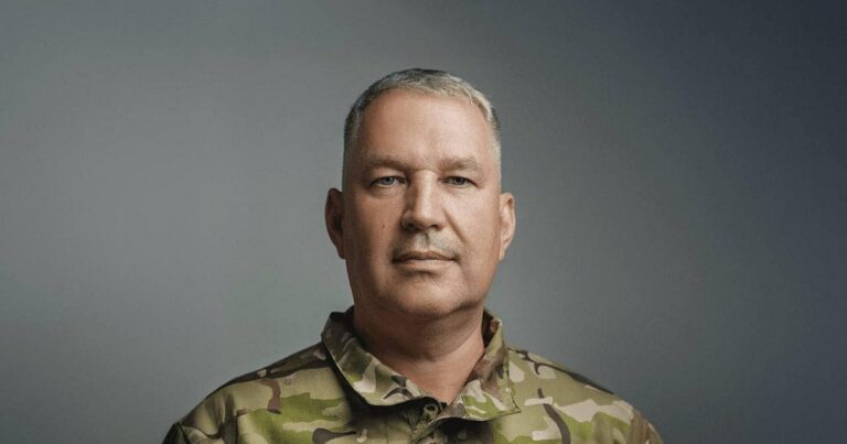 Заступник командувача Повітряних сил Єлізаров подав рапорт про звільнення через відставку Федорова