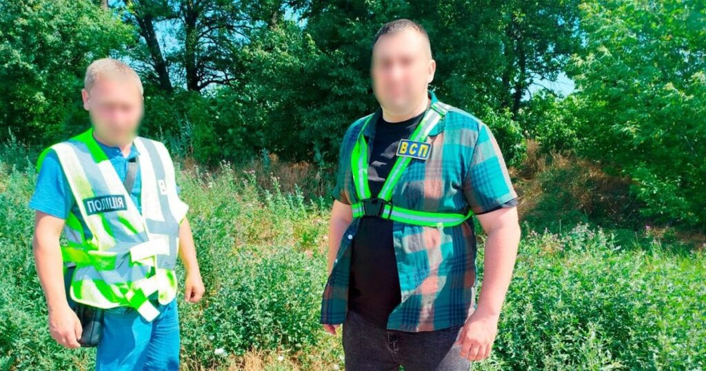 Новий поворот у гучному вбивстві на Київщині: слідчі вилучили зброю, з якої бійці могли розстріляти братів Мосейчуків Новий поворот у гучному вбивстві на Київщині: слідчі вилучили зброю, з якої бійці могли розстріляти братів Мосейчуків