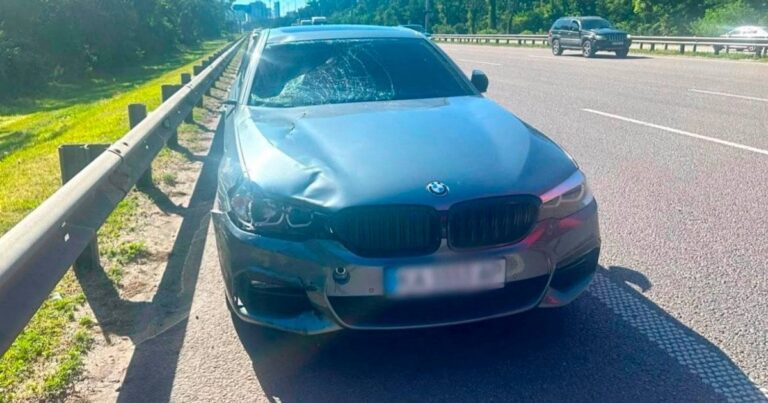 Жахлива ДТП у Києві: п’яний водій BMW збив на смерть 17-річного велосипедиста