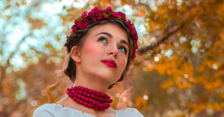 22 Українські Прізвища, Народжені з Дивних Звичок: Історія в Кожному імені