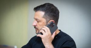 Віцепрезидент США Венс несподівано зателефонував Зеленському: ключові теми розмови та потреби України