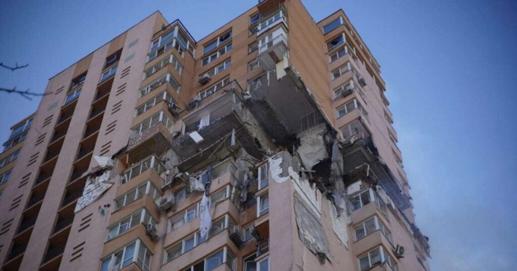 Що робити під завалами будинку - експерт назвав головні правила порятунку Що робити під завалами будинку - експерт назвав головні правила порятунку