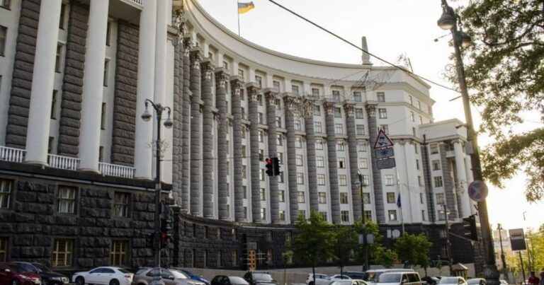Прогнозовані Кадрові Зміни в Уряді України: Хто Очолить Кабінет Міністрів та Ключові Відомства
