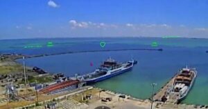 Керченська переправа — Мадяр заявив про мінус 75% спроможності за два тижні — Укрaїнa