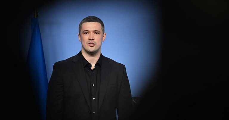 Конфлікт Федорова та Сирського: деталі можливої відставки та розбіжності в управлінні обороною