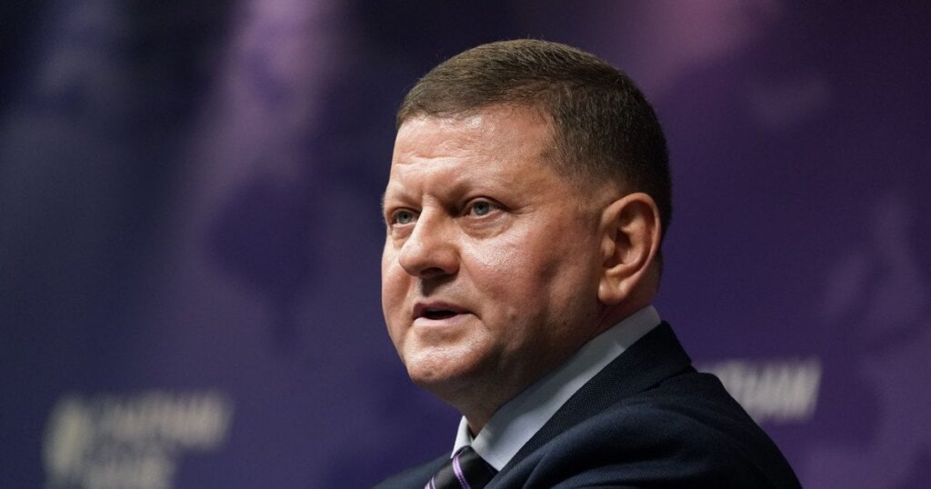 “Буде важче, ніж він собі уявляє”: Залужний вперше прокоментував призначення Драпатого головкомом “Буде важче, ніж він собі уявляє”: Залужний вперше прокоментував призначення Драпатого головкомом