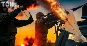 У великому обласному центрі пролунали вибухи: РФ атакує дронами «Молнією»