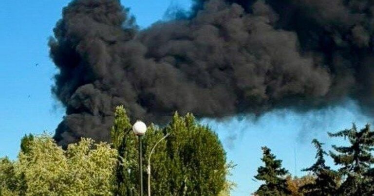 31 Липня: Ворожий Удар По Павлограду – Горіло Торговельний Комплекс, Одна Людина Постраждала
