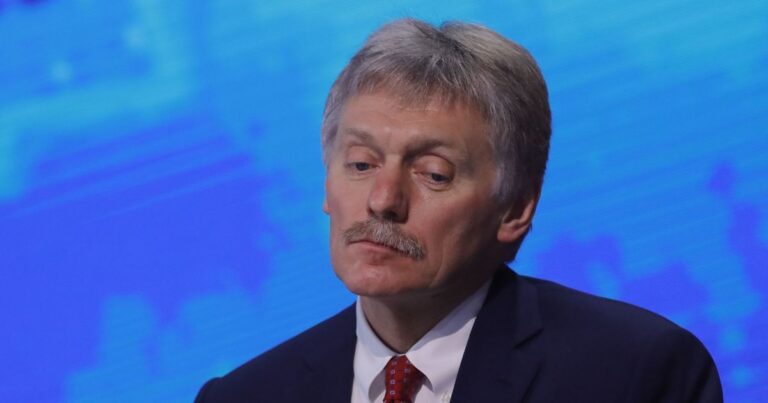 Кремль про переговори зі США: Україна знає, що робити, але є “дуалізм” у позиції Трампа