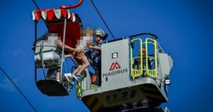 Люди застрягли у пастці над прірвою на підвісних гондолах: деталі інциденту