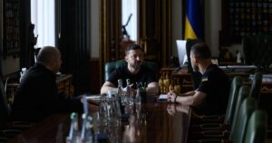 Зміни в РНБО: Зеленський перерозподілив ролі Умєрова та Клименка для посилення безпеки України