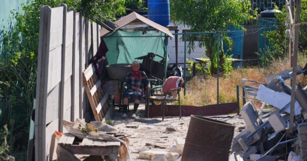 У Запоріжжі та районі зросла кількість постраждалих після удару КАБами: серед поранених — дитина — Укрaїнa