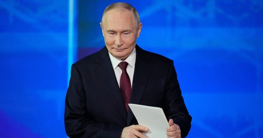 Путін боїться нового бунту: Кремль взявся заспокоювати росіян через мобілізацію, але є одне «але» — деталі Путін боїться нового бунту: Кремль взявся заспокоювати росіян через мобілізацію, але є одне «але» — деталі