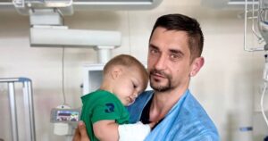 Дворічного хлопчика на Київщині вкусила змія: деталі інциденту та перша допомога