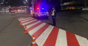 Перекриття траси Київ-Чоп — що відбувається після атаки РФ на Житомирській трасі — Укрaїнa