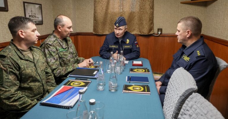 Візит Путіна на Курили: Японія висловила протест, Медведєв відреагував агресивно