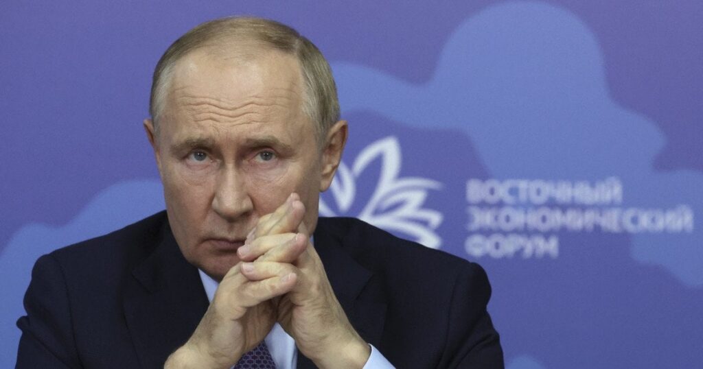 Путін ховається від українських БпЛА: що відомо про секретний бронепотяг диктатора — Світ Путін ховається від українських БпЛА: що відомо про секретний бронепотяг диктатора — Світ
