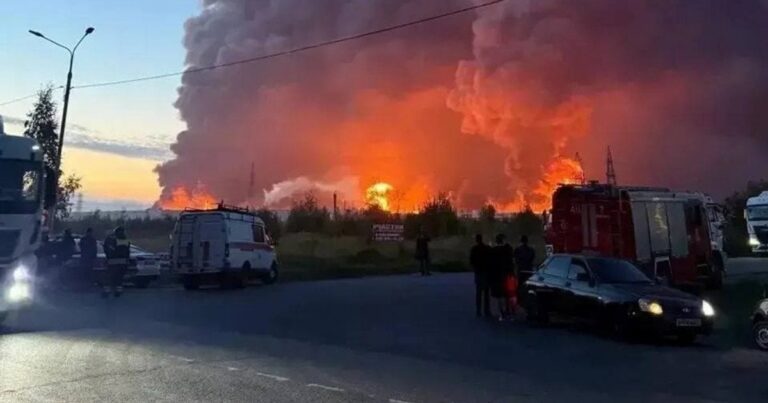Дрони атакували склади під Москвою: масштабні пожежі охопили Московську область