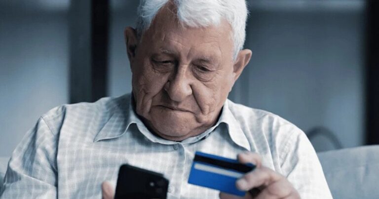 Пенсіонери з новими ID-картками: як оновити дані в ПФУ, щоб уникнути проблем з відеоідентифікацією