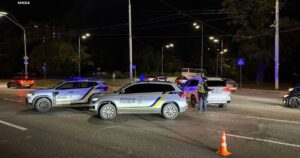 Вогняна катастрофа на Житомирській трасі: наслідки ворожої атаки та евакуація мирного населення