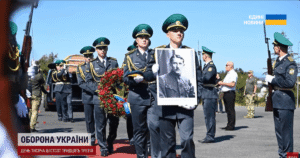 Повернення провідника: Прах полковника Євгена Коновальця повернувся до України
