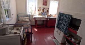 Переселенці з Чернігівщини: Історія успіху родини, що відновила життя в поліському селі