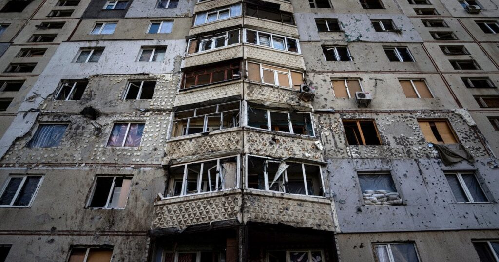 Новини Херсона сьогодні - росіяни скинули КАБи на багатоповерхівку — Укрaїнa Новини Херсона сьогодні - росіяни скинули КАБи на багатоповерхівку — Укрaїнa