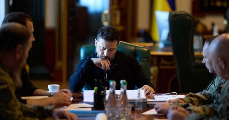 Зміни в ЗСУ: Президент Зеленський анонсував кадрові рішення та посилення обороноздатності