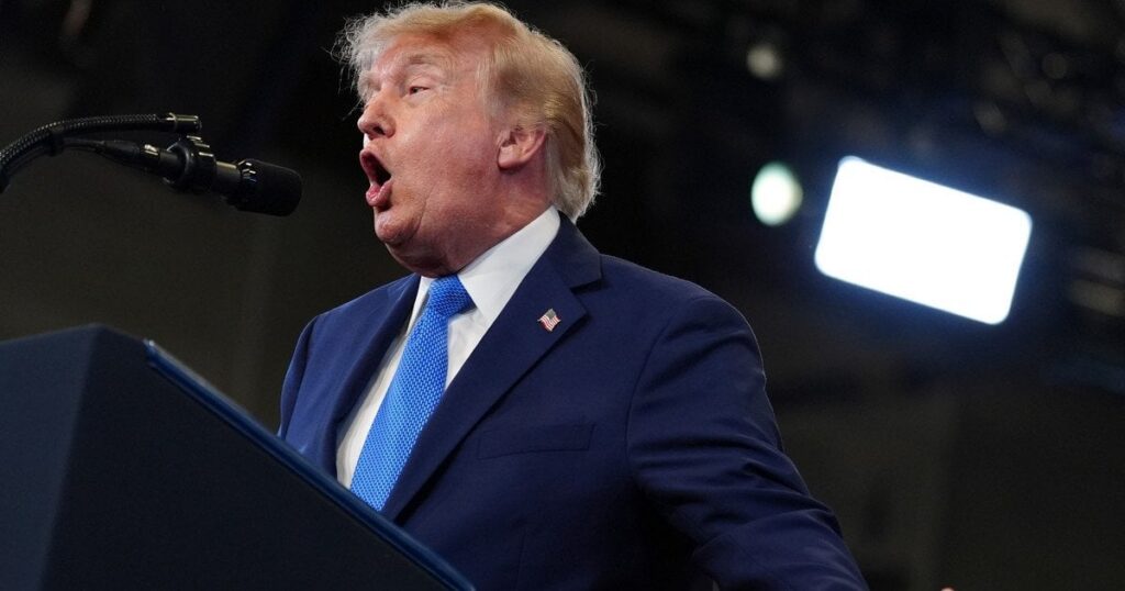 Трамп про Ормузьку протоку — хоче оголосити її територією США після війни з Іраном — Світ