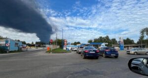 Російські нафтодолари у вогні: ЗСУ розтрощили два НПЗ та судна в Чорному морі (відео)