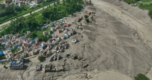 Катастрофічна повінь у Непалі: кількість жертв зросла, понад 1000 людей зникли безвісти
