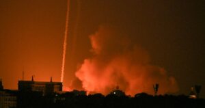 Нова ракетна атака на Київ: “Іскандери” та С-400 летіли з двох напрямків, є жертви