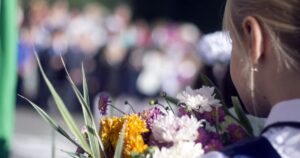 1 вересня: омбудсменка закликала відмовитися від шкільних лінійок через загрозу атак РФ — Укрaїнa