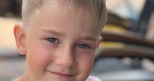 «Дімуся питав мене: "Папа, а що, я помру?"»: дрон убив 3-річного хлопчика та його бабусю й дідуся під Києвом