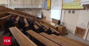 МОН рекомендує вишам ущільнити графік: навчання по суботах та влітку у 2027 році