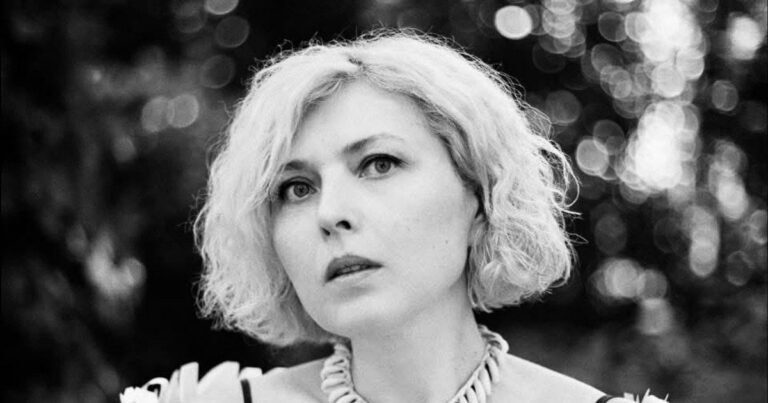 Померла Дарія Альошкіна: Мисткиня, що відродила витинанку, пішла з життя у 44 роки