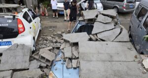 Тайфун "Дельфін" вдарив по Китаю: такої стихії ще не було (фото)