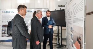 Кіт Келлог в Україні: візит до Одеського порту та обговорення безпеки судноплавства