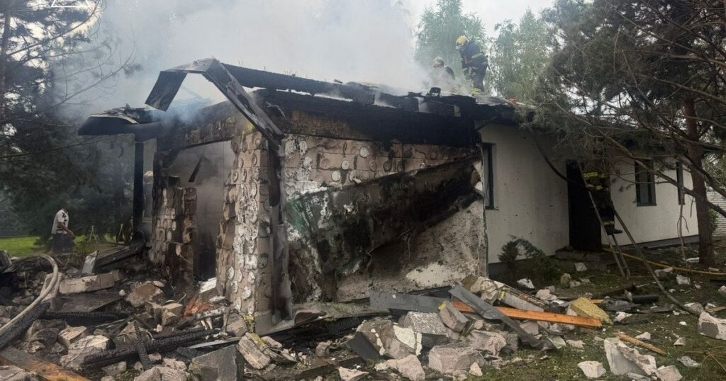 Атака РФ дронами на Київщину — пожежі у Фастівському та Вишгородському районах, є постраждалі — Київ Атака РФ дронами на Київщину — пожежі у Фастівському та Вишгородському районах, є постраждалі — Київ