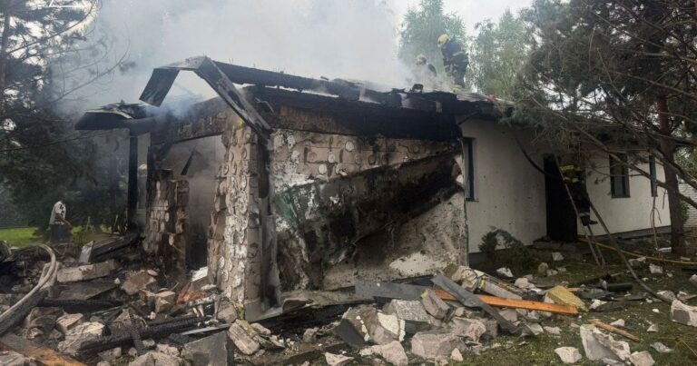 Атака безпілотниками на Київщину: пожежі, постраждалі та руйнування