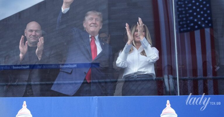 Трамп розмахував прапором: експертка з мови тіла розкрила причини незграбності та стресу